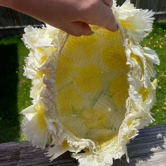 Vintage Floral Netted Wig Hat Union Made Yellow - Picture 6 of 6